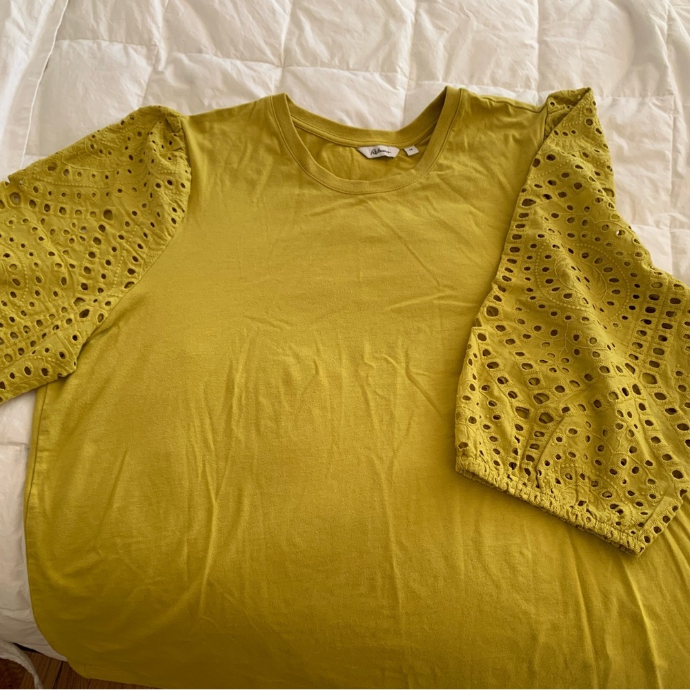 Reitmans Yellow Puff Sleeve Blouse with Embellished Design